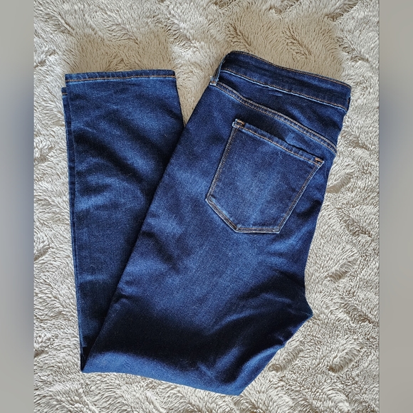 Mid-Rise Power Slim Straight Jeans for Women Dark Wash Color - Picture 1 of 4